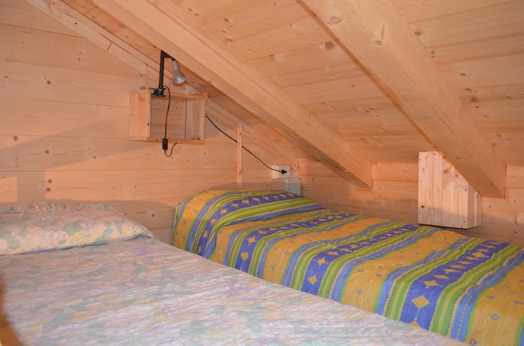أرتا تيرمي B&B L'Asinello Rampante الغرفة الصورة