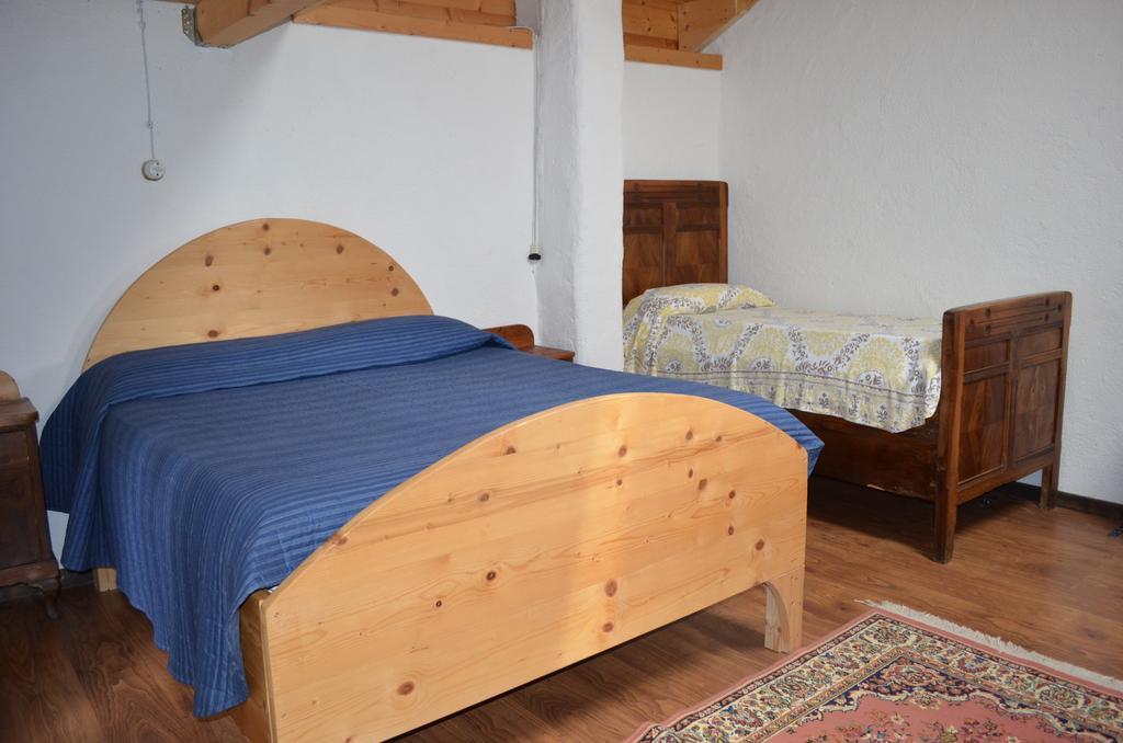 أرتا تيرمي B&B L'Asinello Rampante الغرفة الصورة